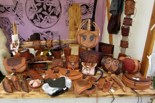 15_schleswig_markt-arngrims-lederey_1200-800