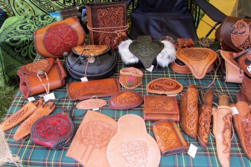 22_priessnitz_markt-arngrims-lederey_1200-800